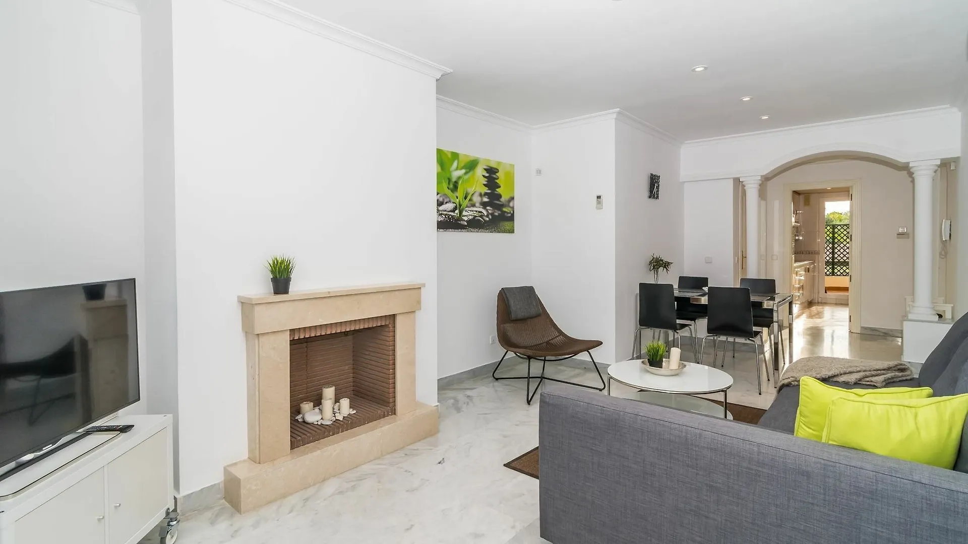 Apartment Senorio Giralda-Sag Roomservice Marbella Spain