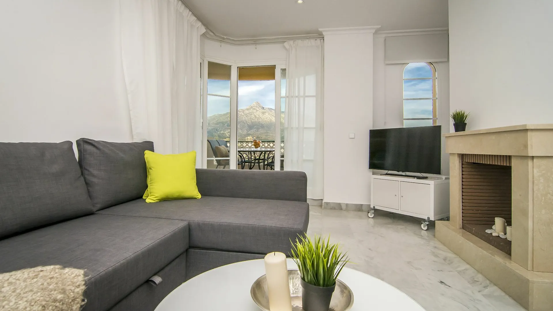 Apartment Senorio Giralda-Sag Roomservice Marbella Spain